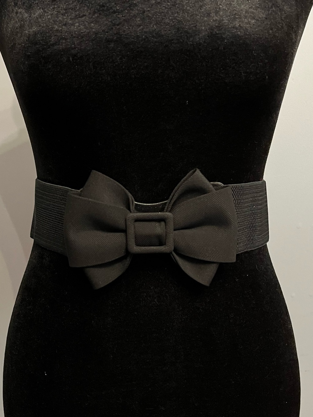 Joe Browns Vera Stretch Black Bow Vintage Style Belt With Snap Closure